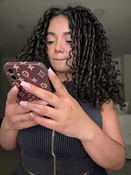 Curlyierr – Live XXX-chat