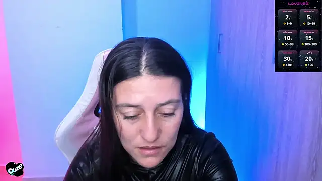 Chat XXX Live Saskyaa