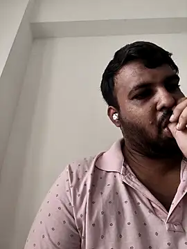 vinay_smalldick Chat XXX in diretta