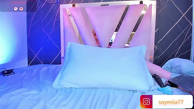 Chat XXX en directo de Miia77_