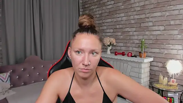 SarahCoksss' Live XXX Chat