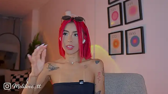 MelyTaylor_ Live XXX-chat