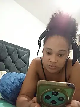 dahian_charlote02's Live XXX Chat