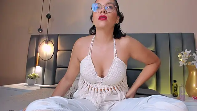 ValentinaVegaa Adlı Modelin Canlı XXX Sohbeti