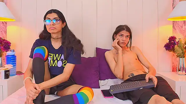 Chat +18 de Lylith_606 ao vivo