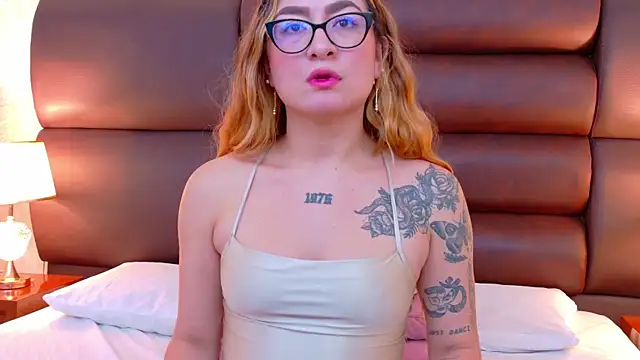 XXX chat uživo modela LiahRose_