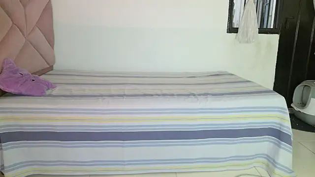 eva_sin18 Adlı Modelin Canlı XXX Sohbeti