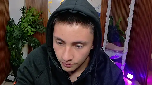 Andres_Tay: онлайн-секс-чат
