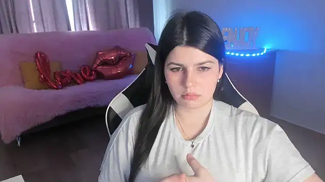 KisaModel – Naživo XXX chat
