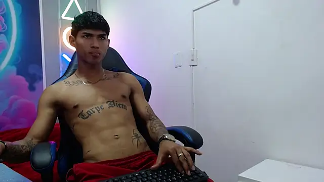 luka_big18's Live XXX Chat