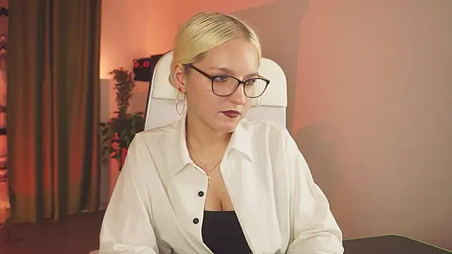 ViolaMore XXX чат на живо
