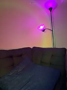 GirthGoddessCoco élő XXX-chatje