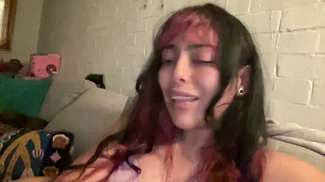 Chat +18 de kaithra ao vivo