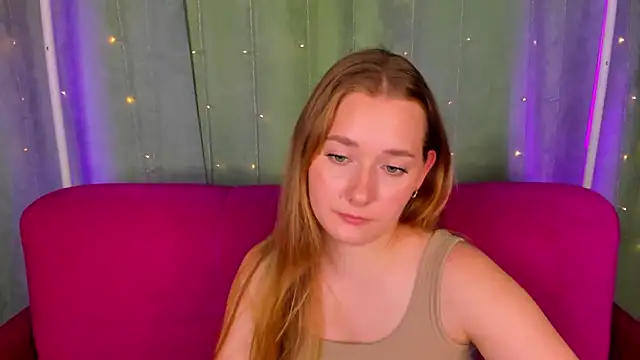AlinaVice Adlı Modelin Canlı XXX Sohbeti