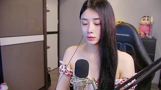 XiaoYuBao- Adlı Modelin Canlı XXX Sohbeti