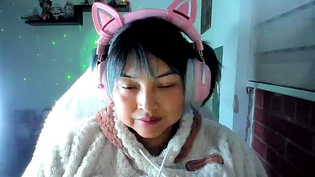 Shaddycute_'s Live XXX Chat