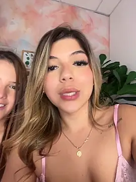 دردشة AngelBlushXXX الجنسية المباشرة
