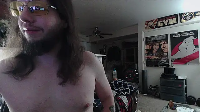 biggerisbetter12's Live XXX Chat