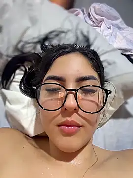 XXX chat uživo modela I_AM_SOPHIE_