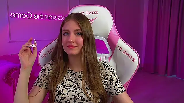 SofiaSarvainsn Live XXX chat
