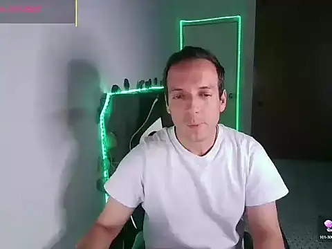 Cerso1n Live XXX chat