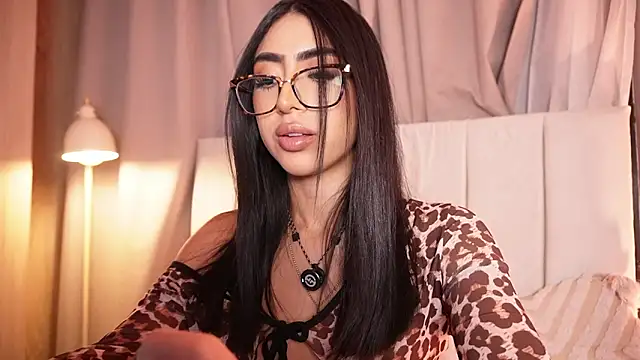 Sara_albrecht Adlı Modelin Canlı XXX Sohbeti