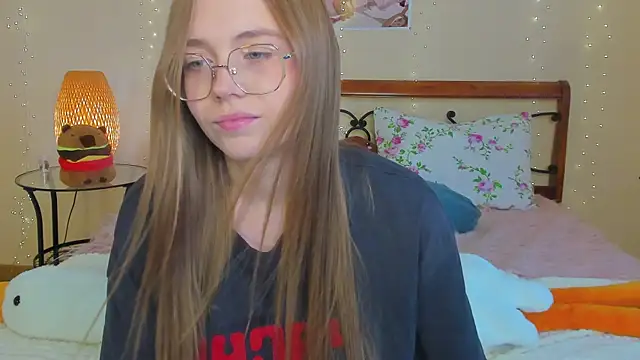 miya_soft élő XXX-chatje