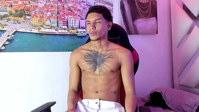 XXX chat uživo modela kai_storm77