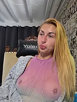 kylie_blck 라이브 XXX 채팅