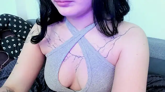 Czat XXX na żywo – Dark_Moni