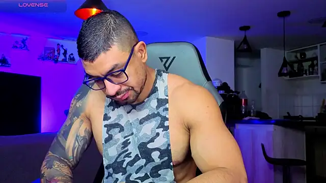 Michael_Diamond Live XXX Chat