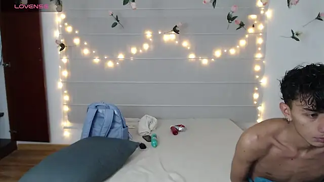 Sarabubbie Chat XXX in diretta