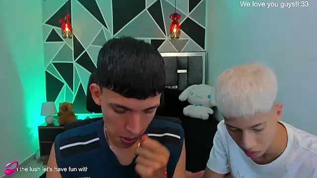 Онлайн чат XXX Juan_Nd_Steven