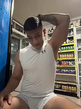 OliverWest04 Live XXX-chat