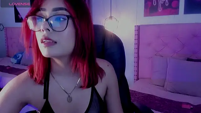 XXX chat uživo modela miafox__