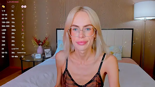 bellatip Adlı Modelin Canlı XXX Sohbeti