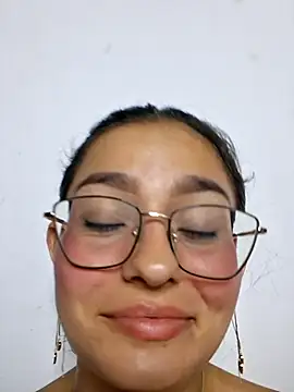 Ary-18's Live XXX Chat