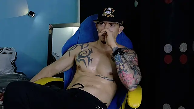 Alex_motta's Live XXX Chat