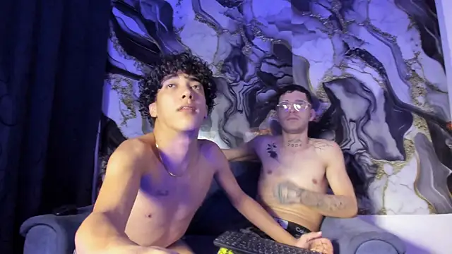 Chat +18 de boy_max_latin ao vivo