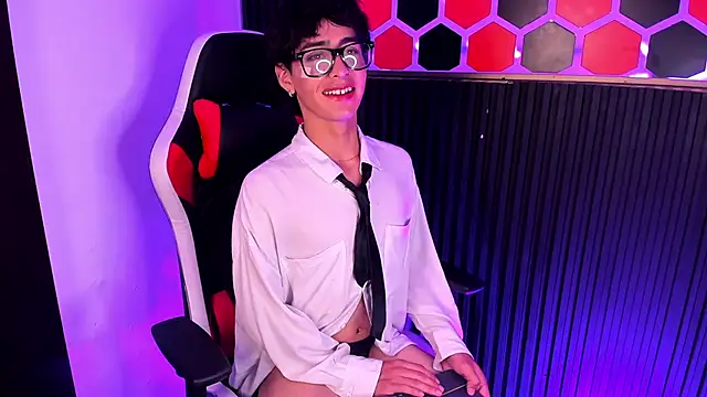 SantyFoxxs Chat XXX live