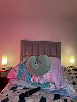 XXX chat uživo modela DanikRosse