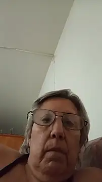 Marce1903 XXX чат на живо
