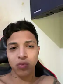 XXX chat uživo modela ZAndrew_Gold