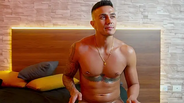 aaron_bolt Live XXX-Chat