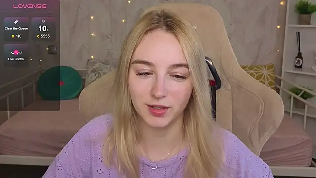 Shy_Polly Chat XXX in diretta