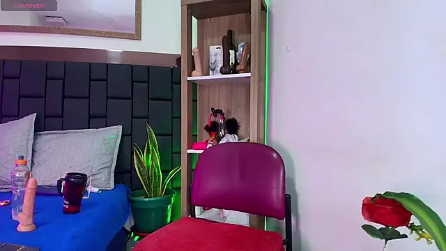 EllenaBoobs_ 现场XXX聊天