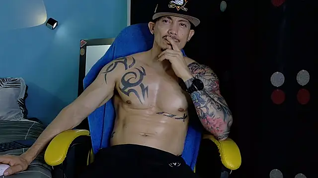 Alex_motta Adlı Modelin Canlı XXX Sohbeti