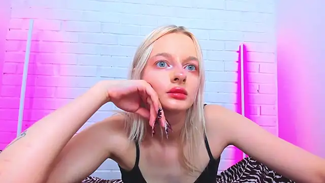 Chat +18 de AlessaKiss ao vivo