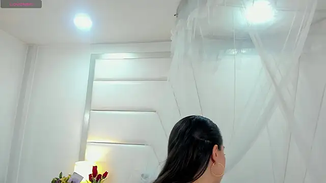 AprilDeRossi 即時 XXX 聊天