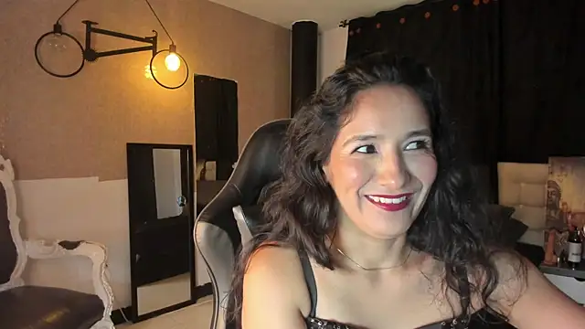 Vicky_Angeel Live XXX-Chat